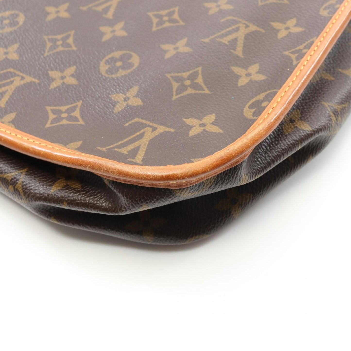 Louis Vuitton Monogram Bosphore GM Messenger Bag - Timeless Elegance