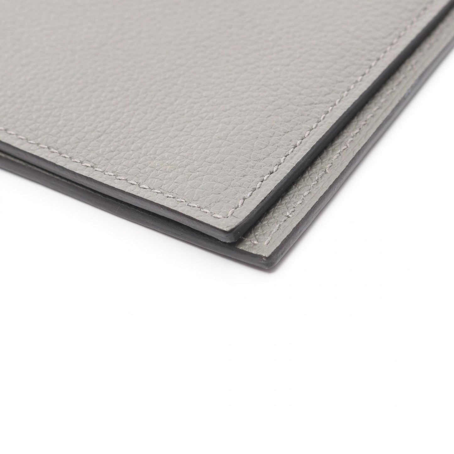 HERMES Ulysse MM Leather Notebook Cover in Gray - Timeless Elegance