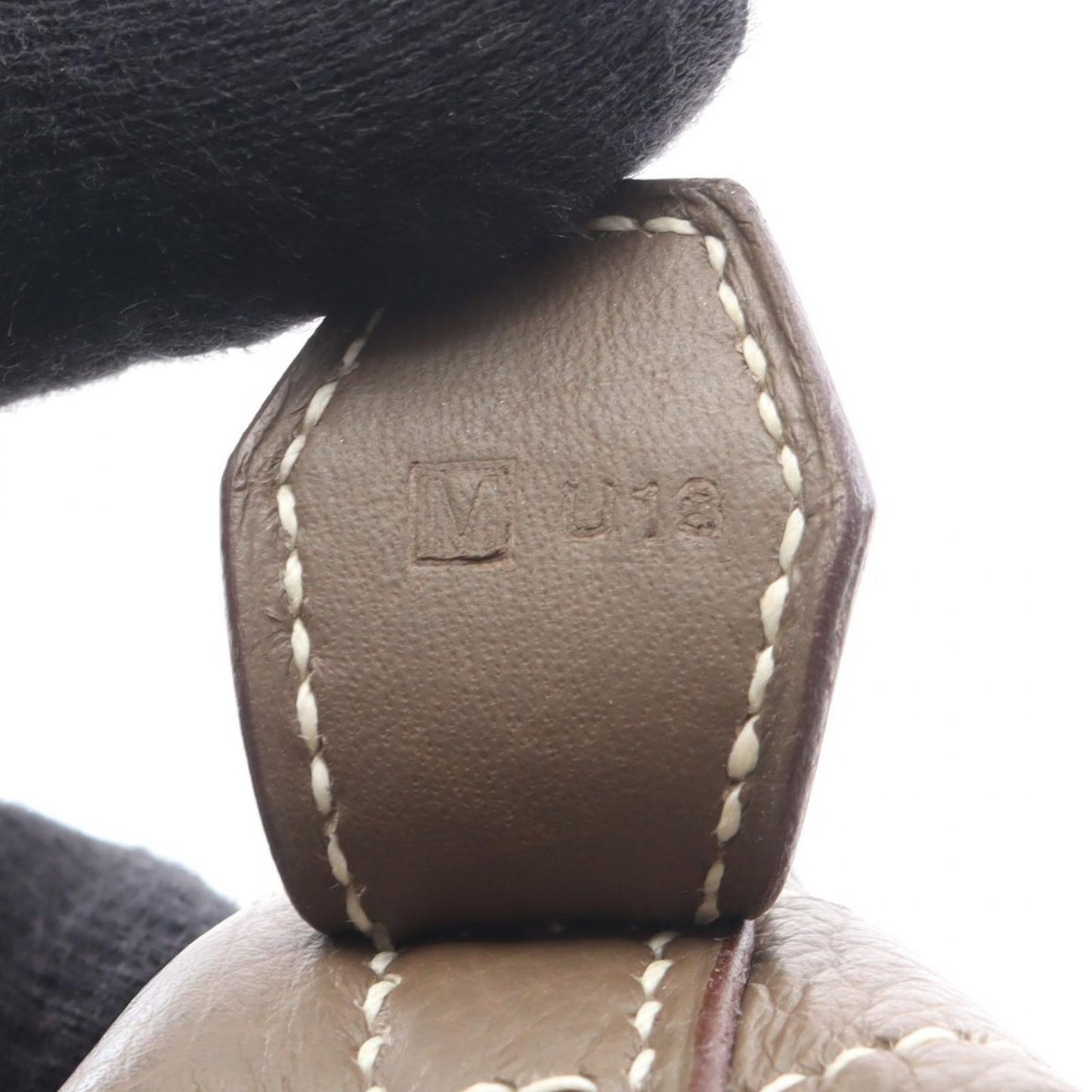 HERMES Bolide 31 Handbag in Etoupe - Timeless Elegance