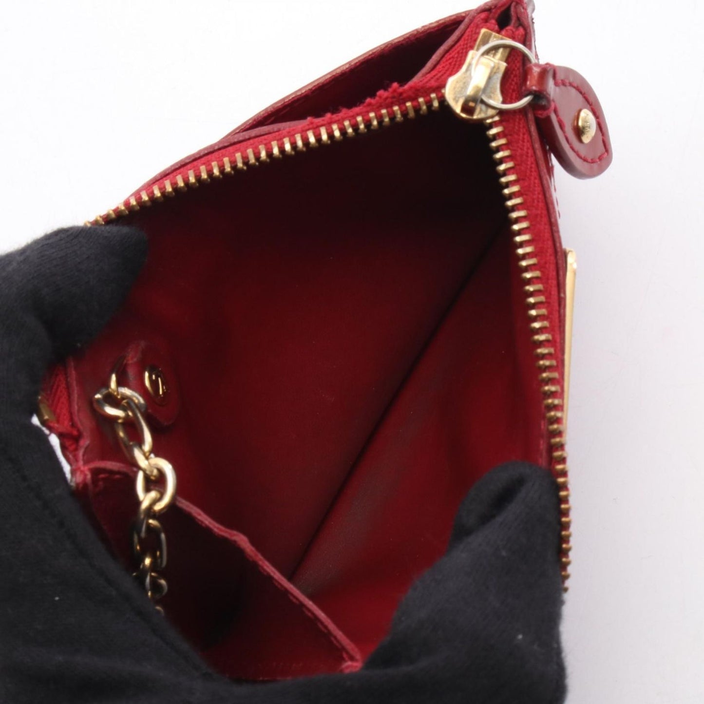 Louis Vuitton Monogram Vernis Key Case in Rouge Grenadine