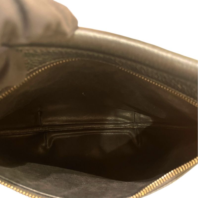 HERMES Black Togo Kakawett Shoulder Bag - Timeless Elegance