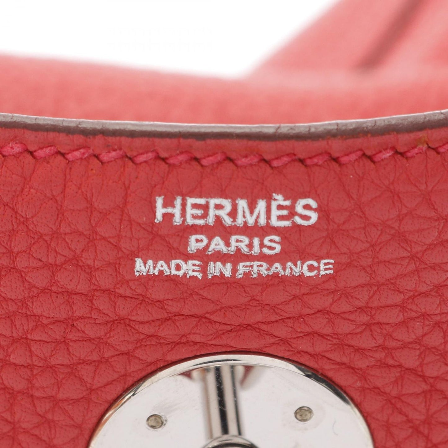 HERMES Lindy 26 Bougainvillea Shoulder Bag - Exquisite Craftsmanship