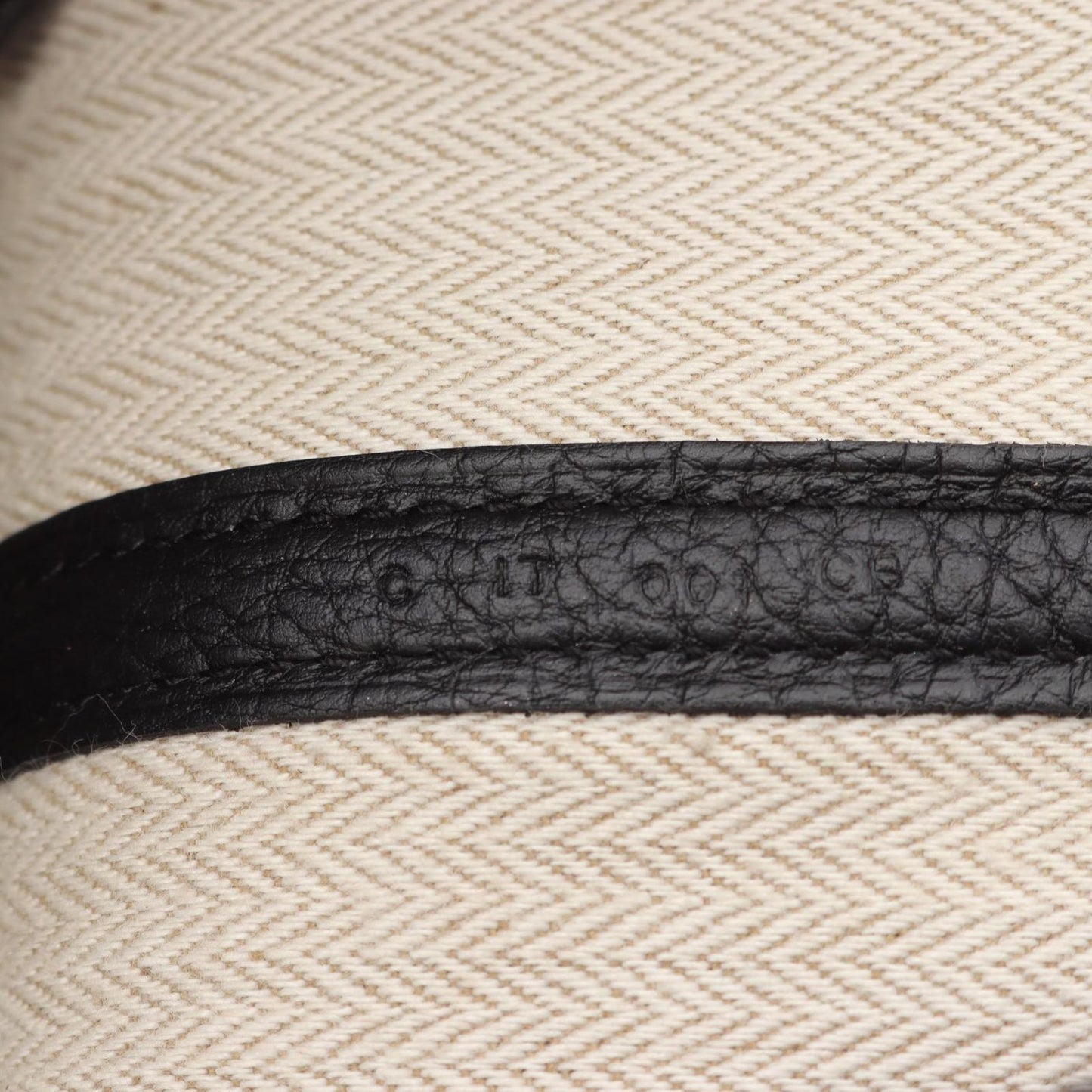 HERMES Garden Party PM Tote Bag in Black Leather - Timeless Elegance