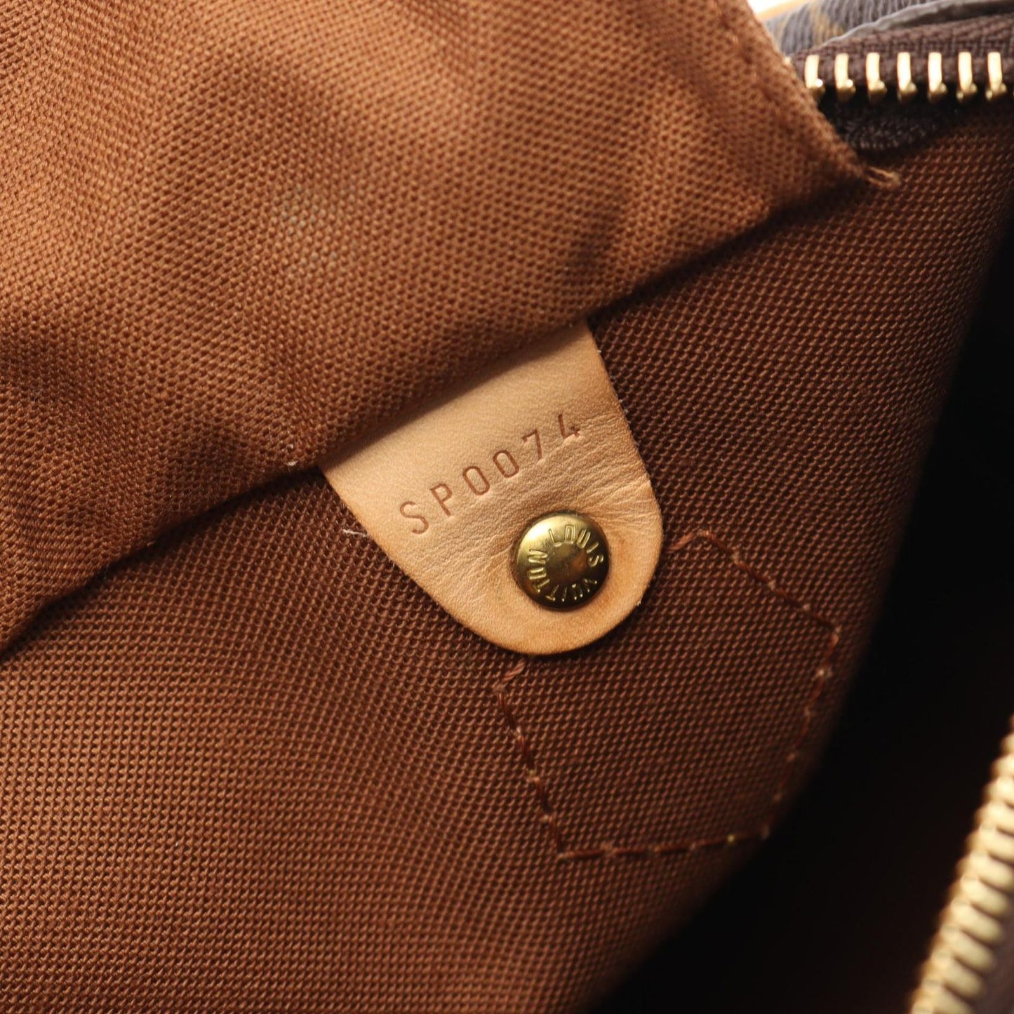 Louis Vuitton Monogram Speedy 25 Handbag - Timeless Elegance