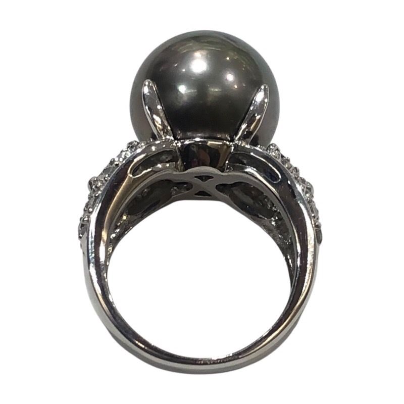 Exquisite K18WG Pearl Ring with Sapphire and Diamond Accents