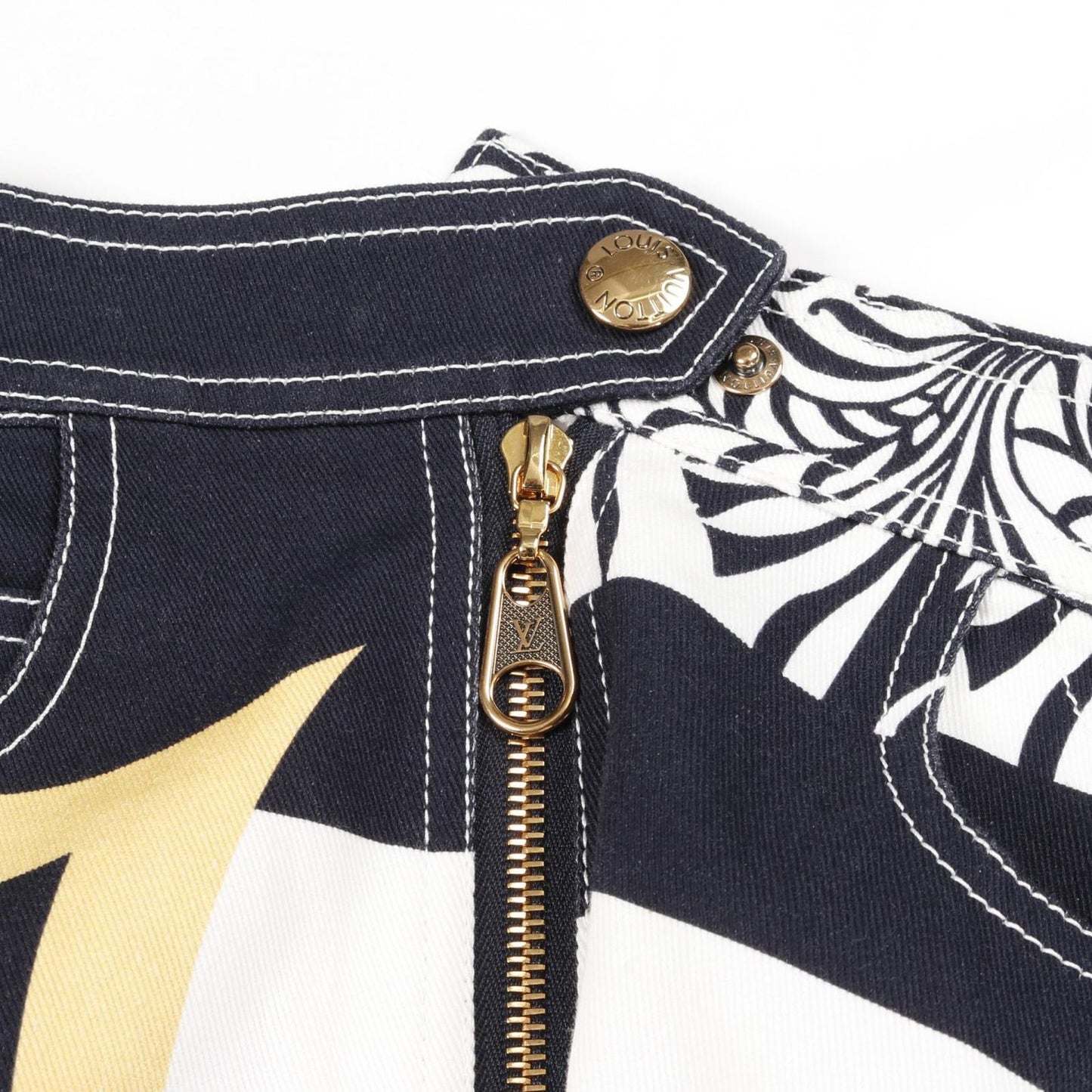 Louis Vuitton Monogram Blazon Skirt - Exquisite Cotton Elegance