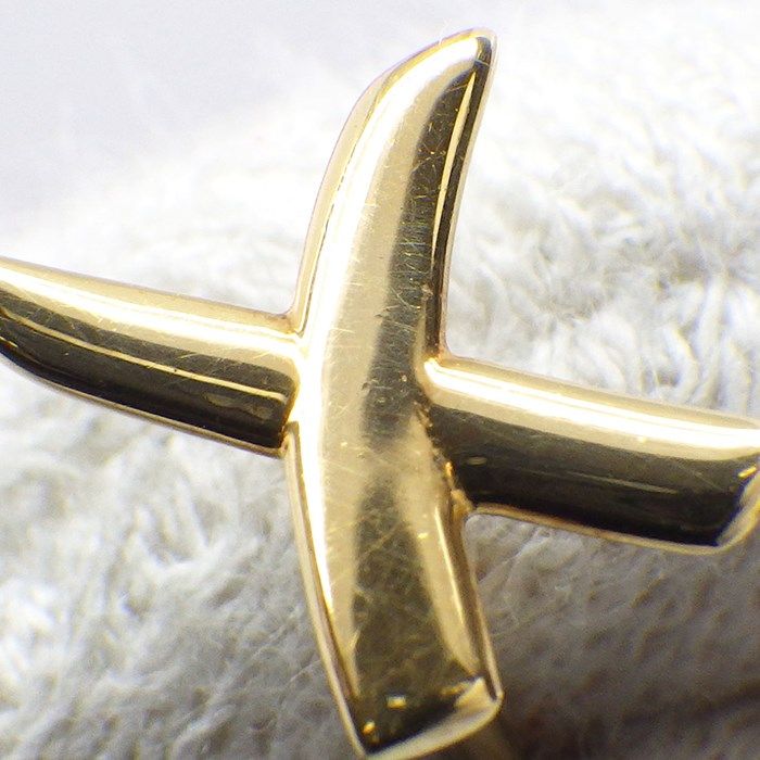 Tiffany & Co. Kiss X Cross K18YG Earrings - Exquisite Craftsmanship