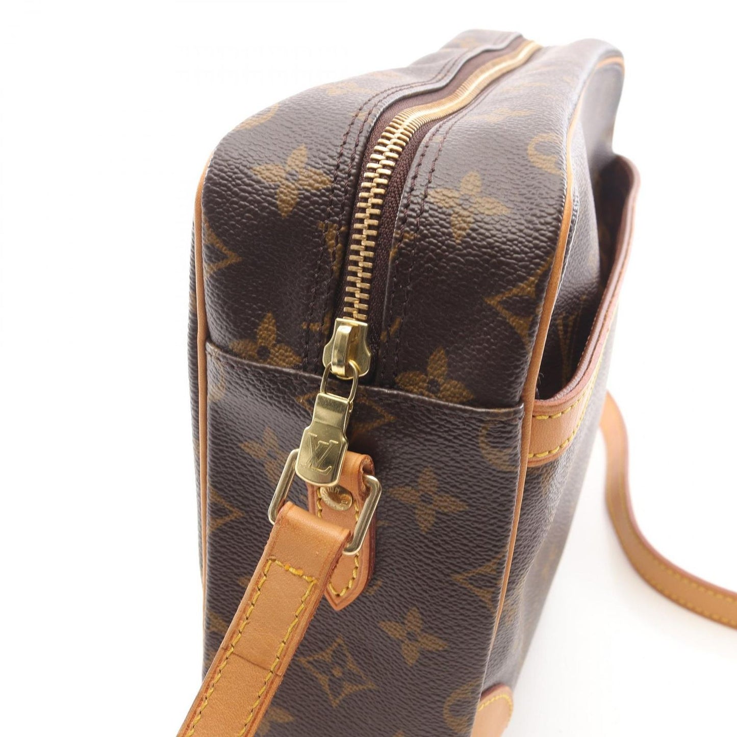 Louis Vuitton Monogram Trocadéro 30 Shoulder Bag - Timeless Elegance