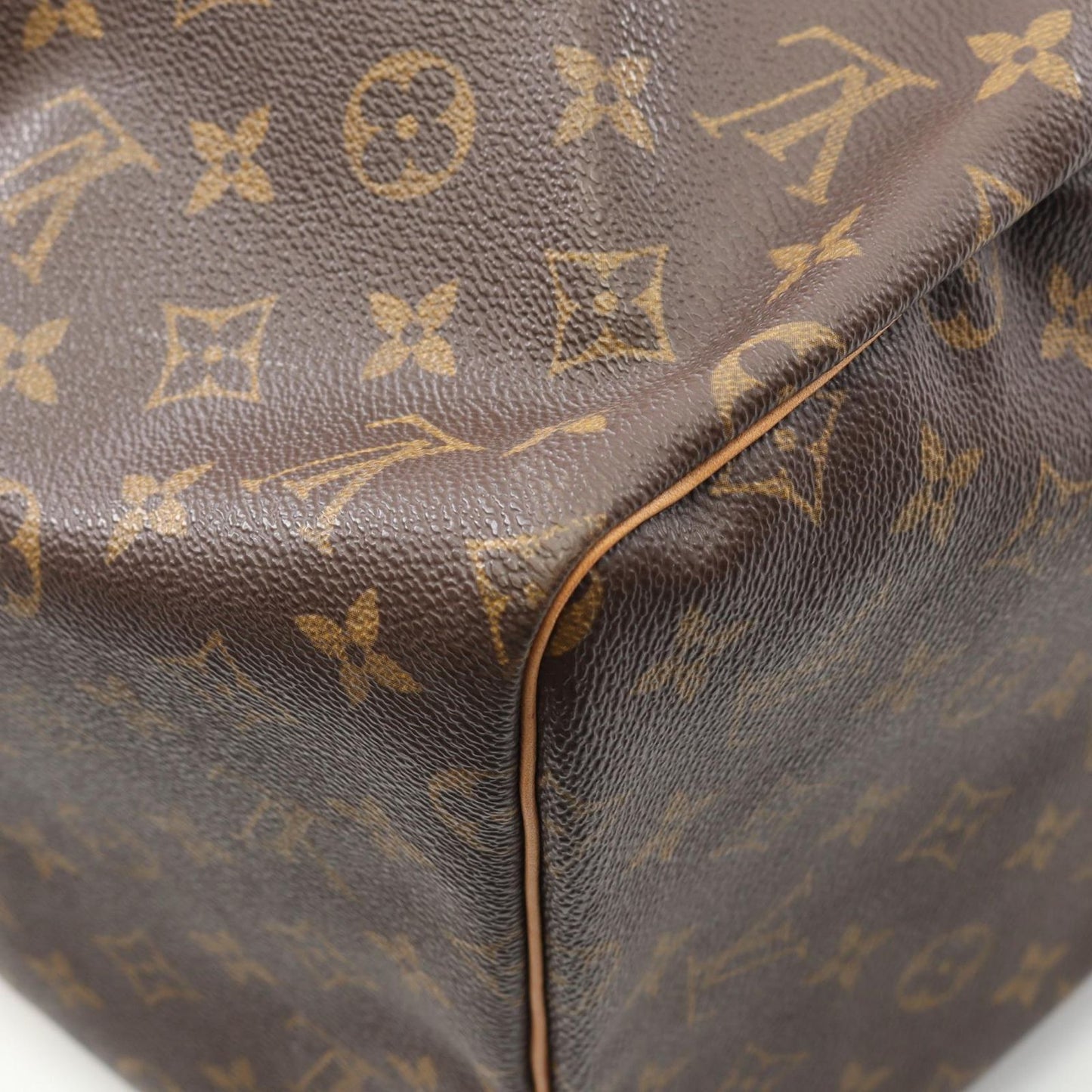 Louis Vuitton Monogram Keepall 55 Boston Bag - Timeless Elegance