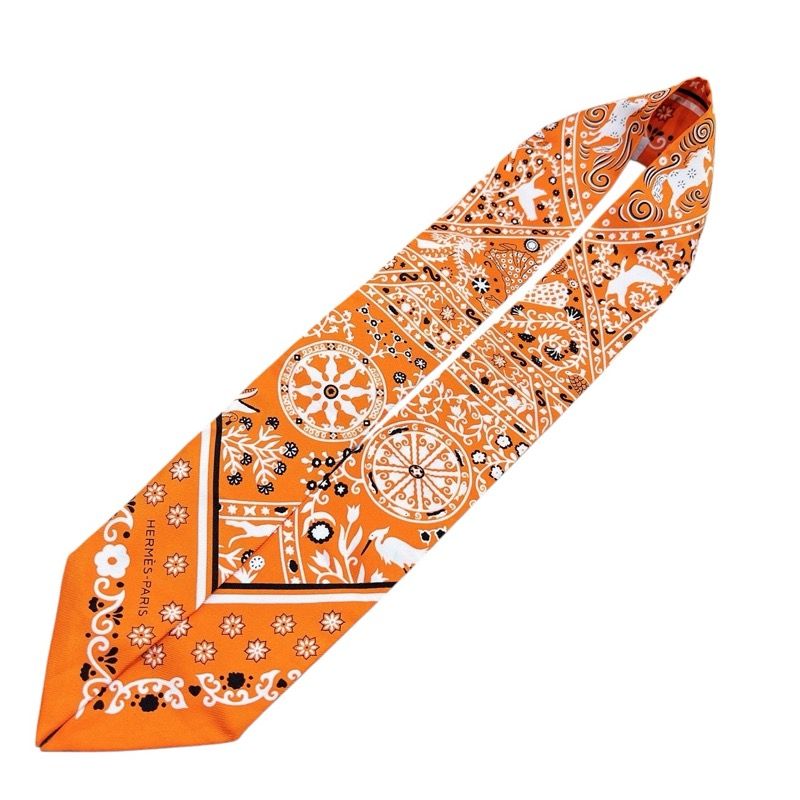 HERMES Twilly People du Vent Orange Silk Scarf - Exquisite Luxury