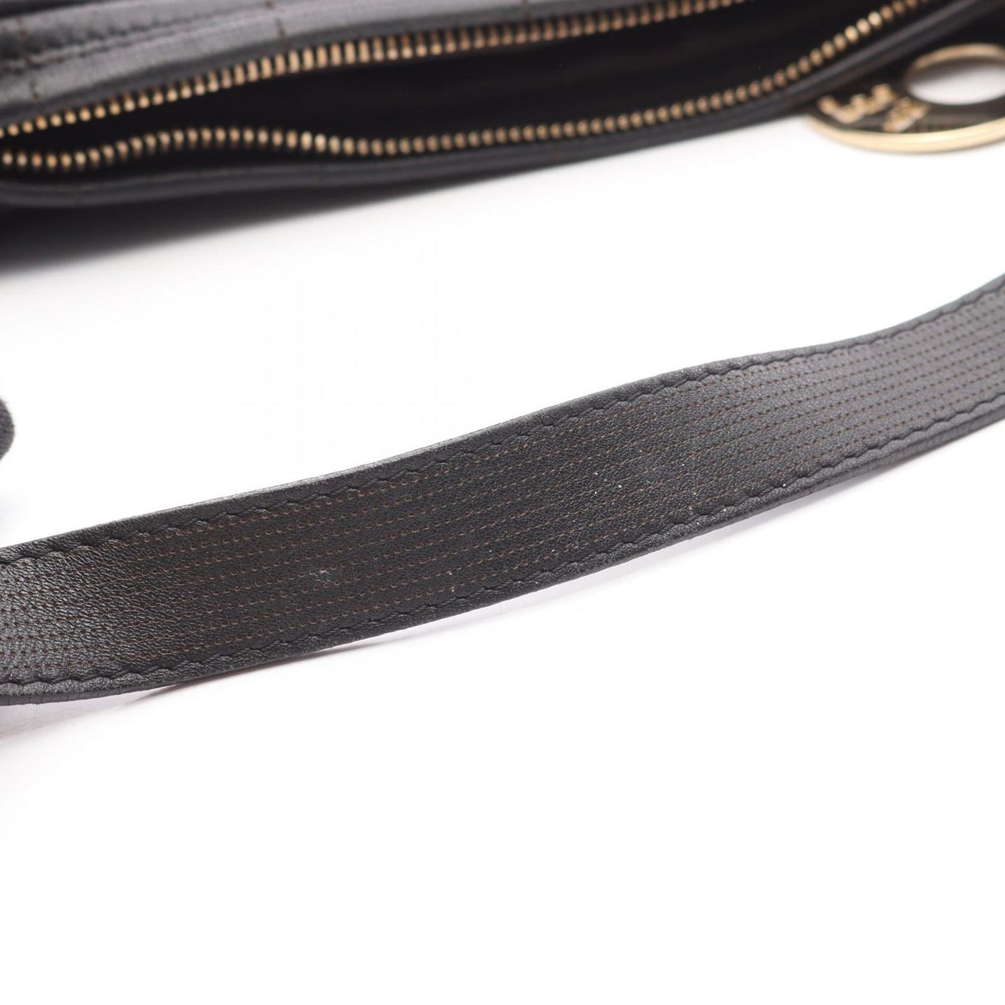 FENDI Black Leather Shoulder Bag - Timeless Elegance