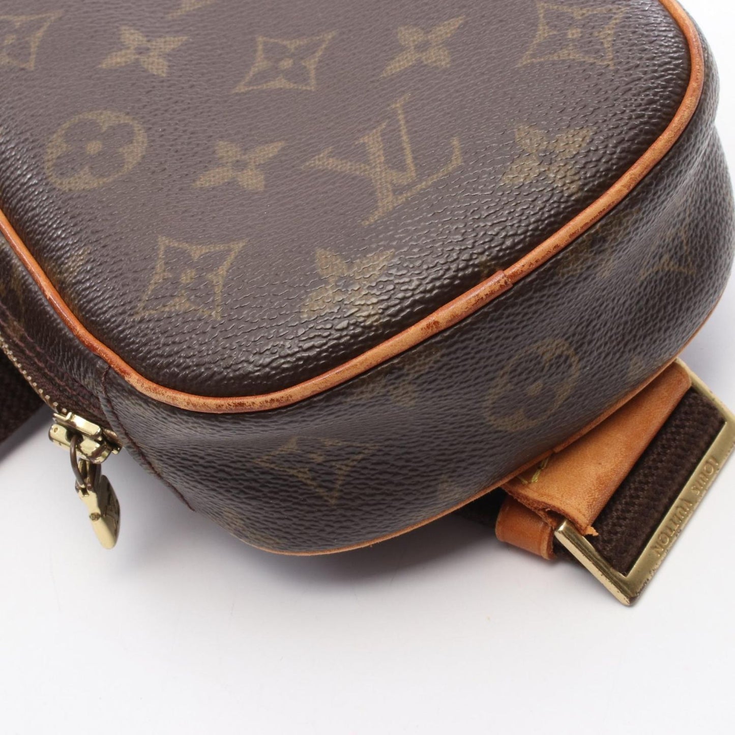 Louis Vuitton Monogram Pochette Gange Waist Bag - Timeless Elegance
