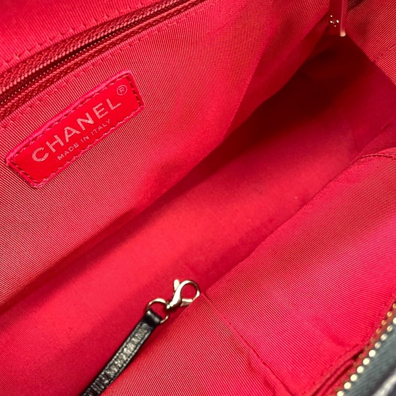 CHANEL Gabrielle De Chanel Medium Hobo Bag in Navy Tweed