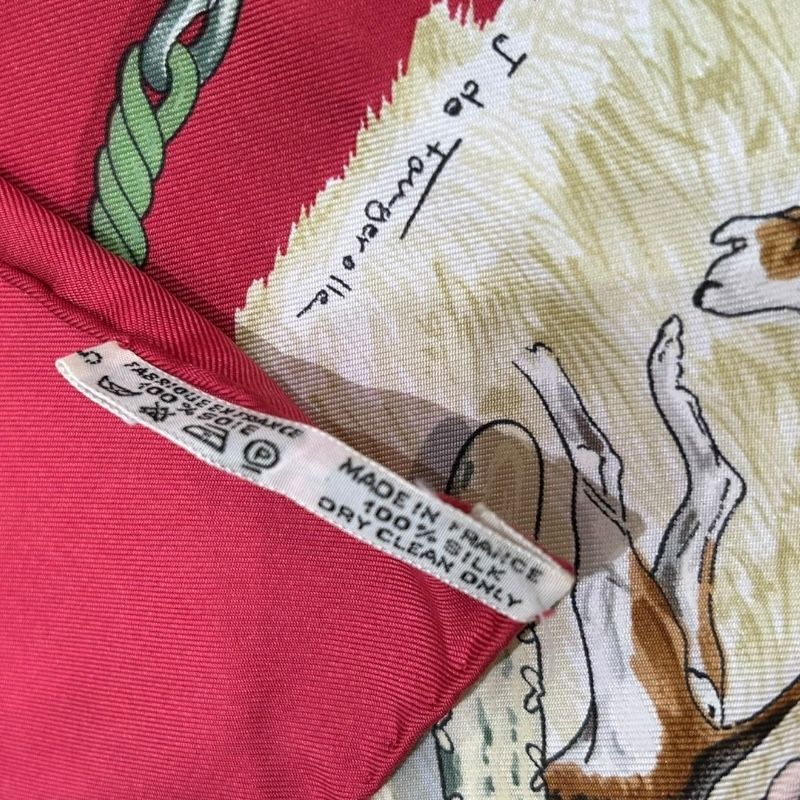 HERMES Le Laisser Courre 90cm Silk Scarf - Timeless Elegance