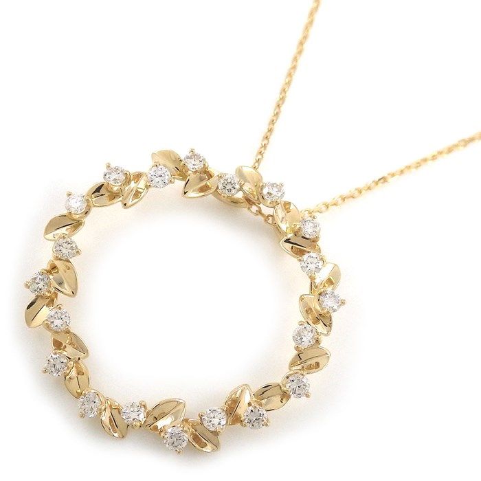 Elegant Round Leaf Diamond Necklace in K18 Yellow Gold - 0.40ct