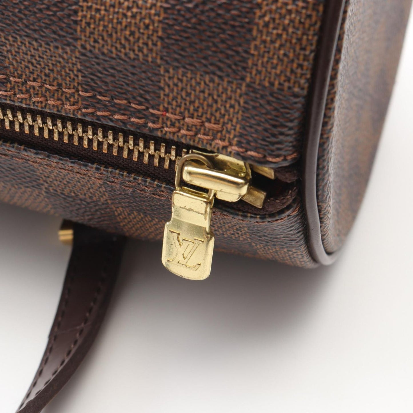 Louis Vuitton Papillon 26 Handbag - Timeless Elegance in Brown