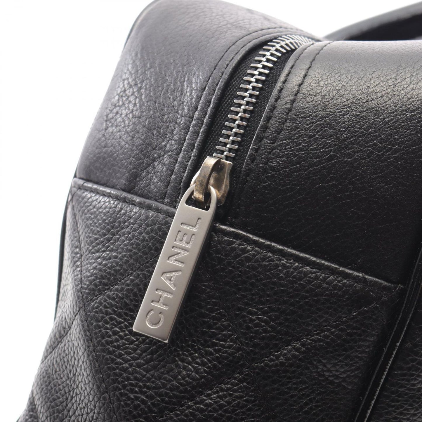 CHANEL Matelassé Tote Bag in Black Calfskin - Timeless Elegance