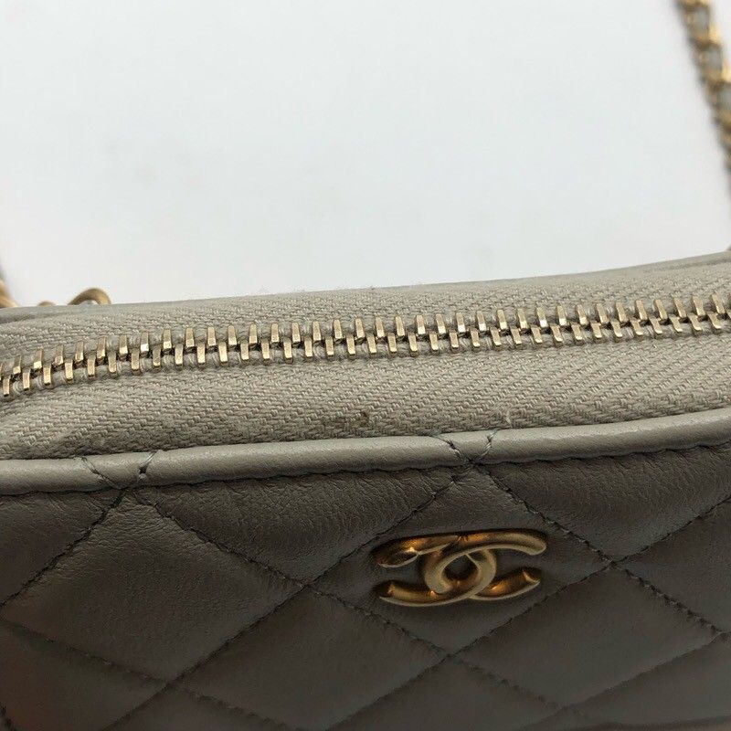 CHANEL Lambskin Ball Chain Wallet AP2462 - Exquisite Shoulder Bag