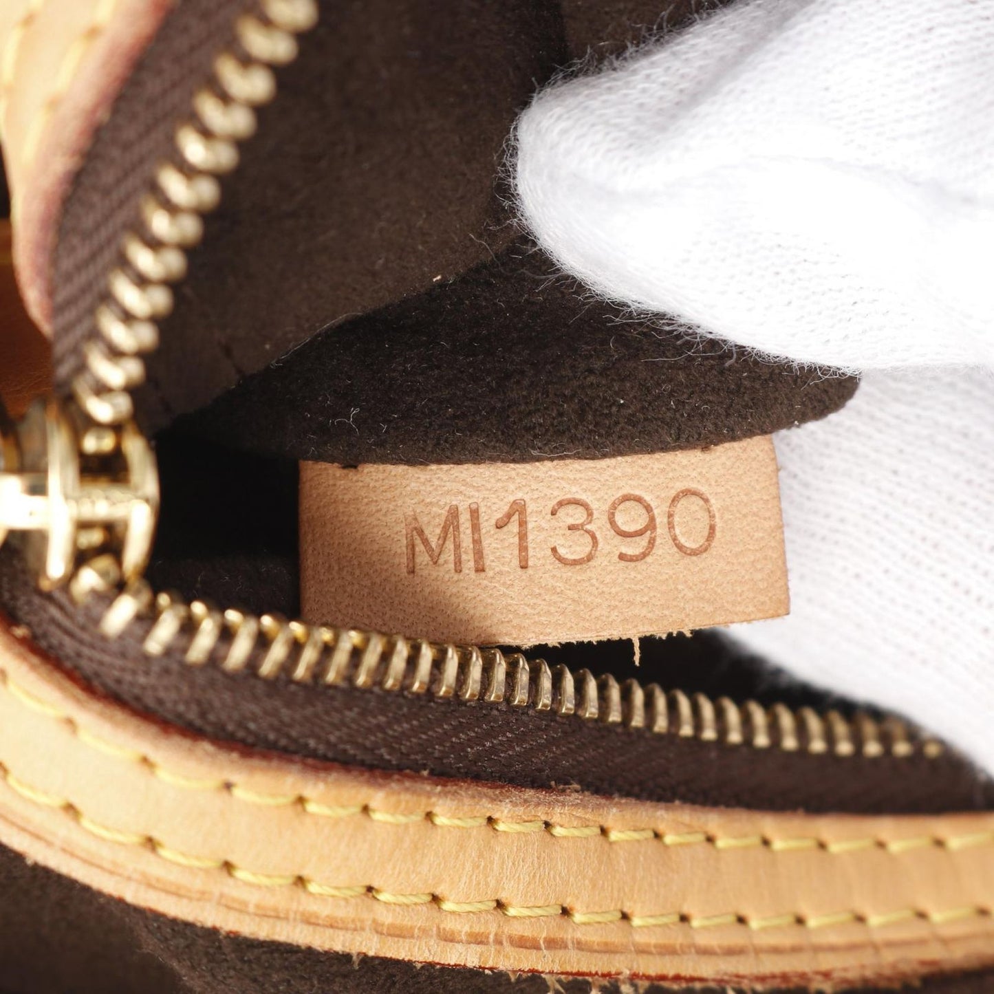 Louis Vuitton Wilshire MM Monogram Tote - Timeless Elegance