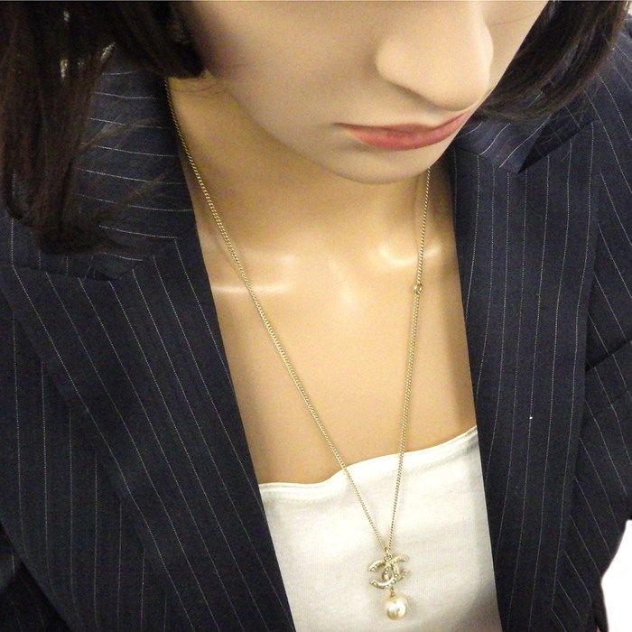 CHANEL Coco Mark Necklace with Imitation Pearls & Rhinestones