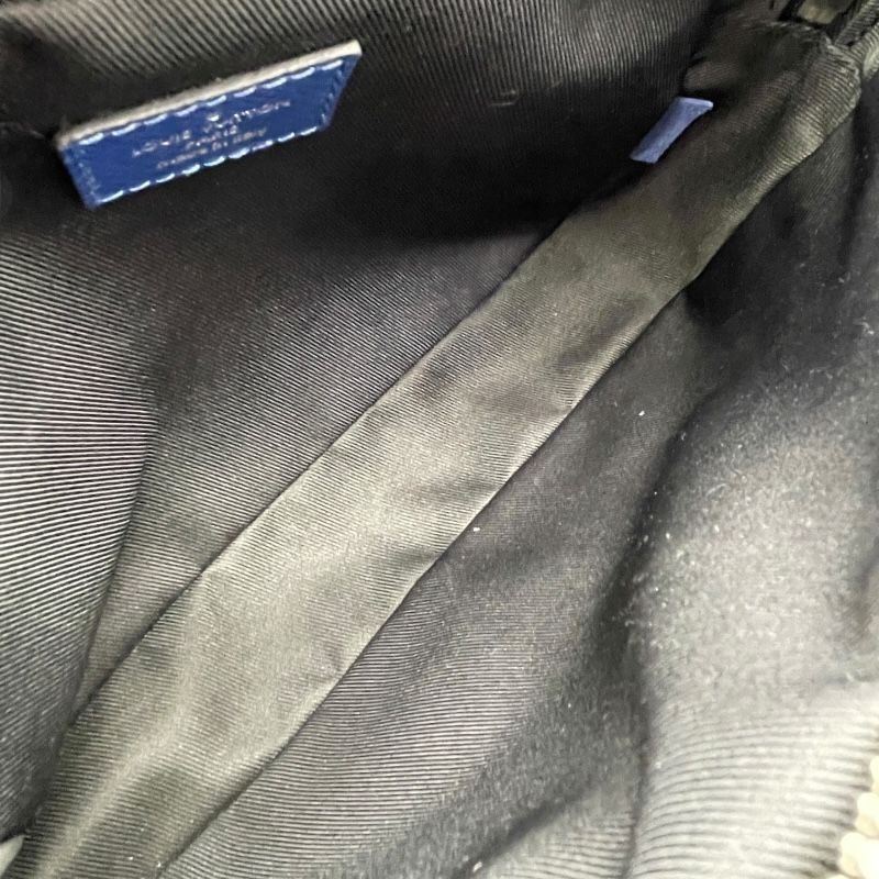 Louis Vuitton Bam Bag Outdoor M33455 in Blue Taiga - Unisex