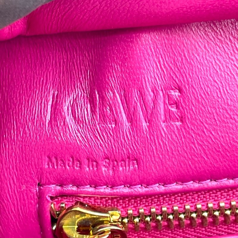 LOEWE Amazona 28 Pink Crocodile Leather Shoulder Bag