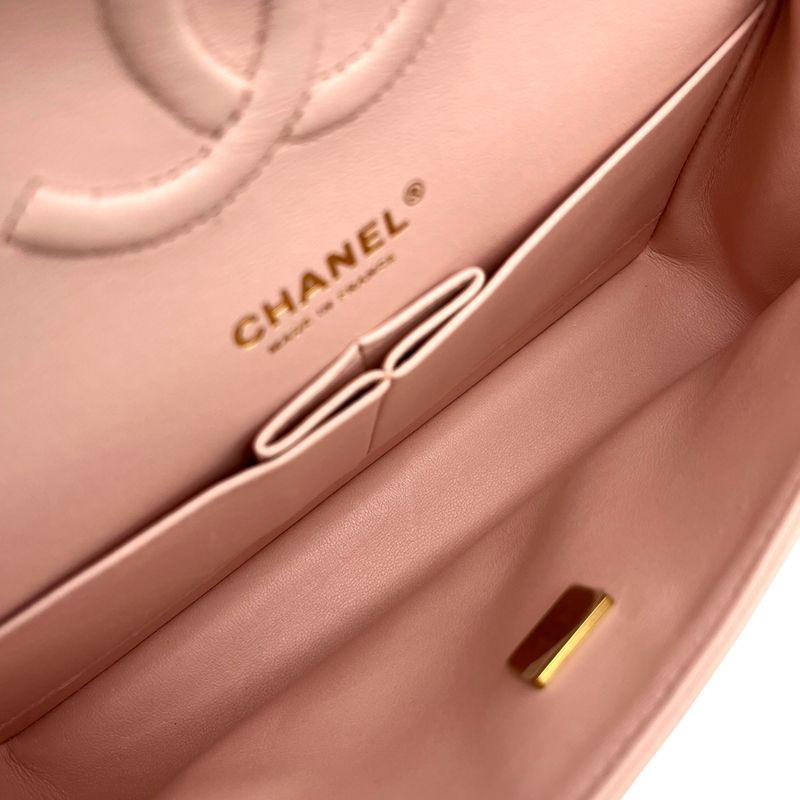 CHANEL Matelassé 25 Pink Caviar Skin Shoulder Bag with Silver Hardware