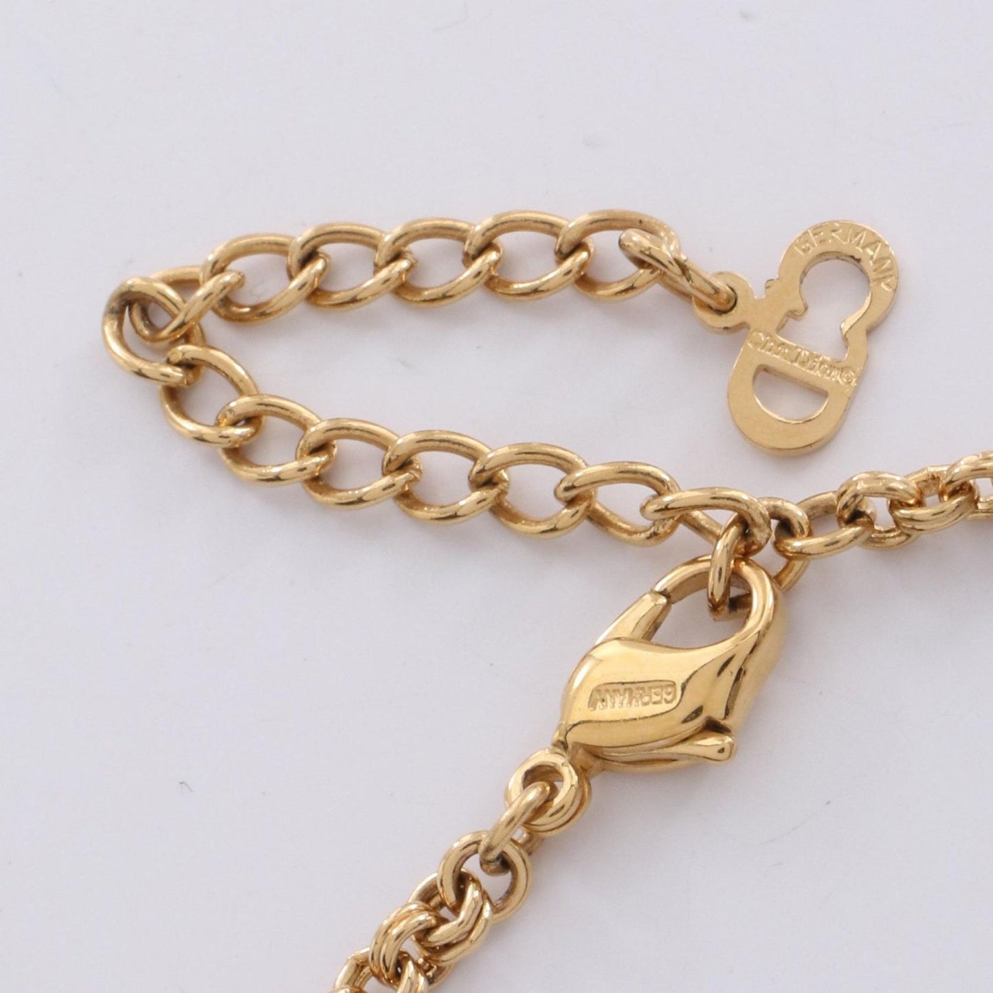 Dior CD Logo Necklace in Gold Plated with Rhinestones - Exquisite Elegance