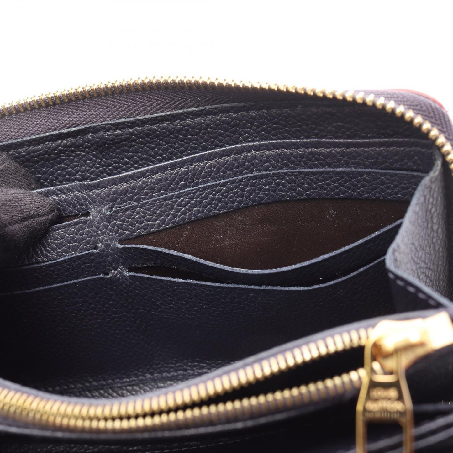 Louis Vuitton Zippy Wallet in Marine Rouge - Exquisite Craftsmanship