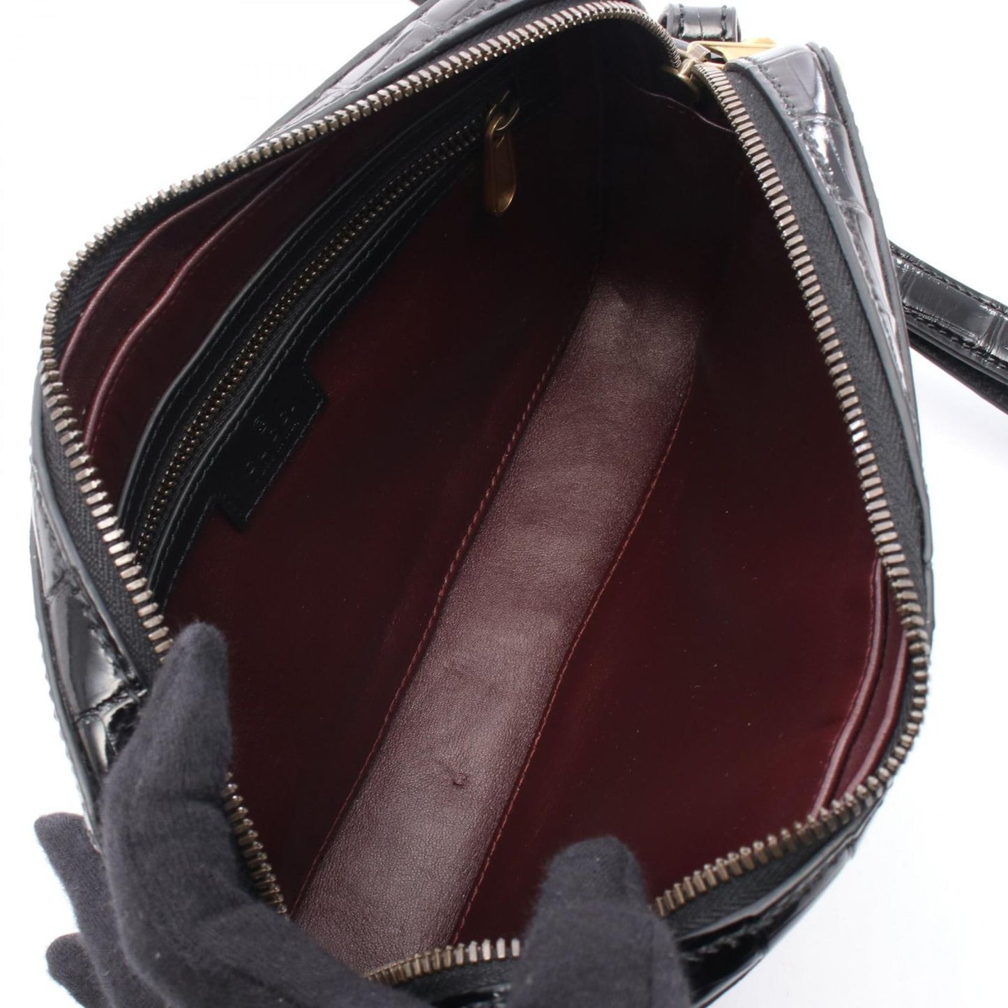 GUCCI GG Marmont Black Leather Shoulder Bag - Timeless Elegance