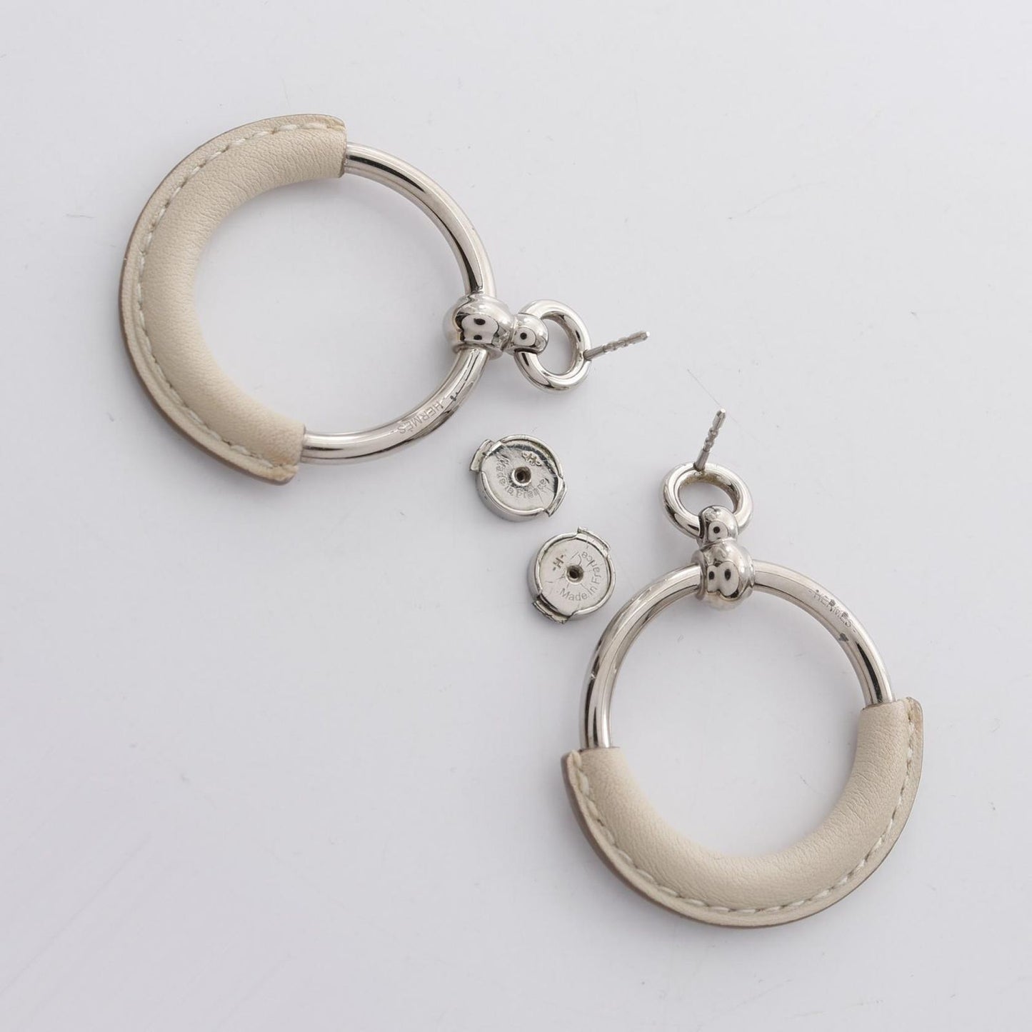HERMES Grand Loop Earrings in Gold-Plated Leather - Timeless Elegance