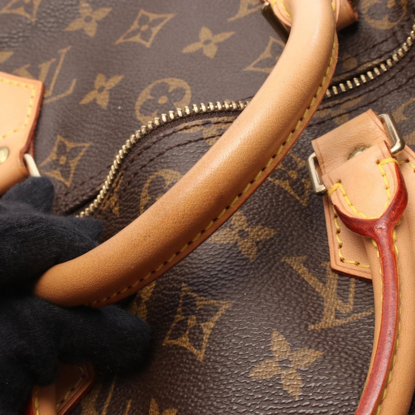 Louis Vuitton Monogram Speedy 30 Handbag - Timeless Elegance