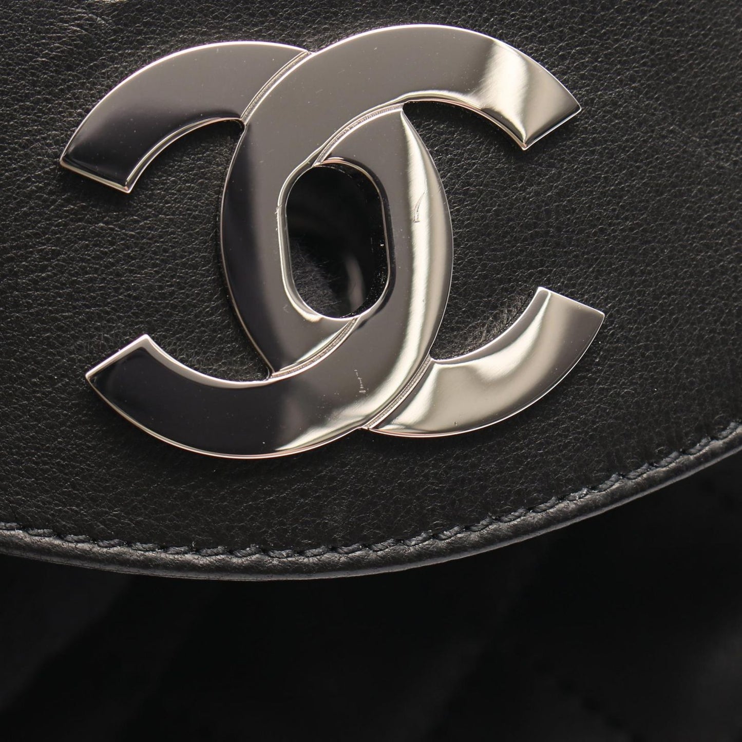 CHANEL Matelassé Black Lambskin Shoulder Bag - Timeless Elegance