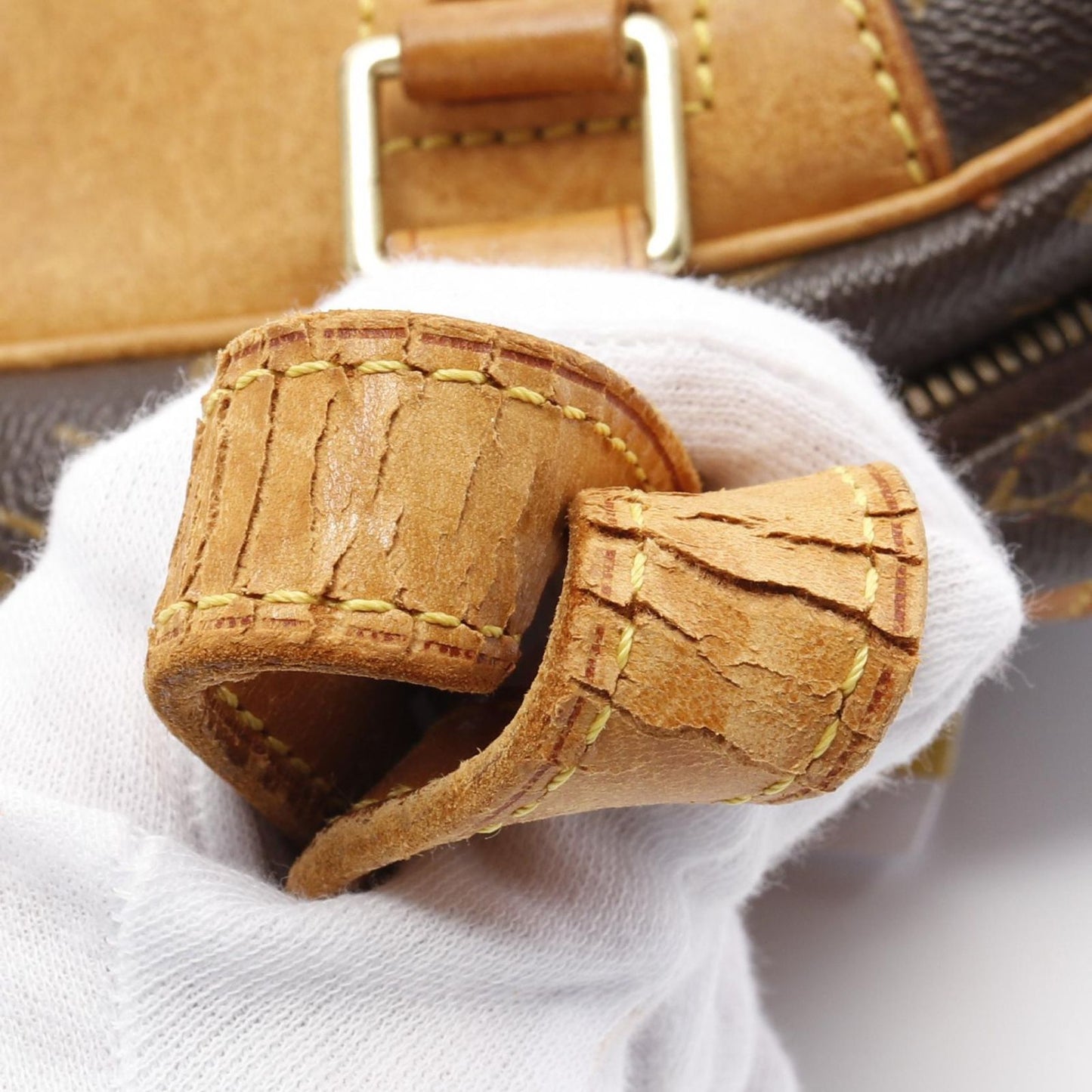 Louis Vuitton Exquision Handbag M41450 - Timeless Elegance