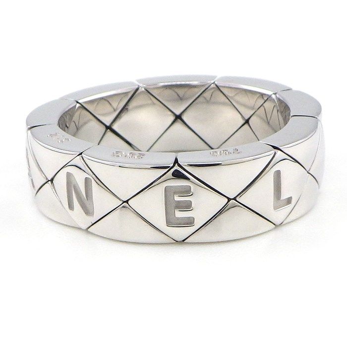 Chanel Matelassé Quilted Logo Ring in K18 White Gold - Size 15