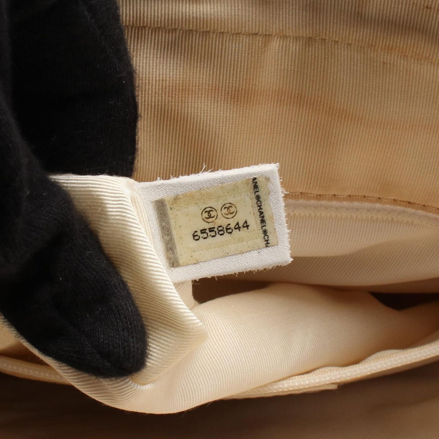 CHANEL Wild Stitch Handbag - Exquisite White Leather Luxury