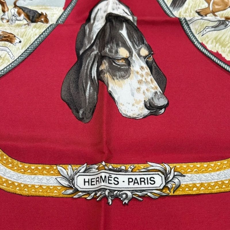 HERMES Le Laisser Courre 90cm Silk Scarf - Timeless Elegance