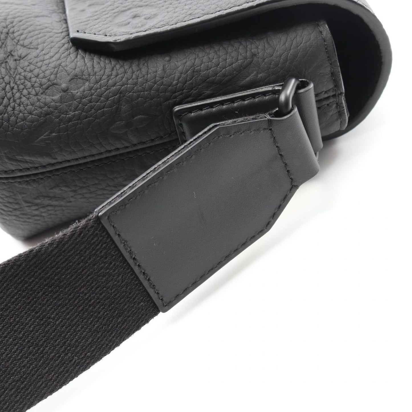 Louis Vuitton S-Cape Messenger Bag in Monogram Taurillon Leather