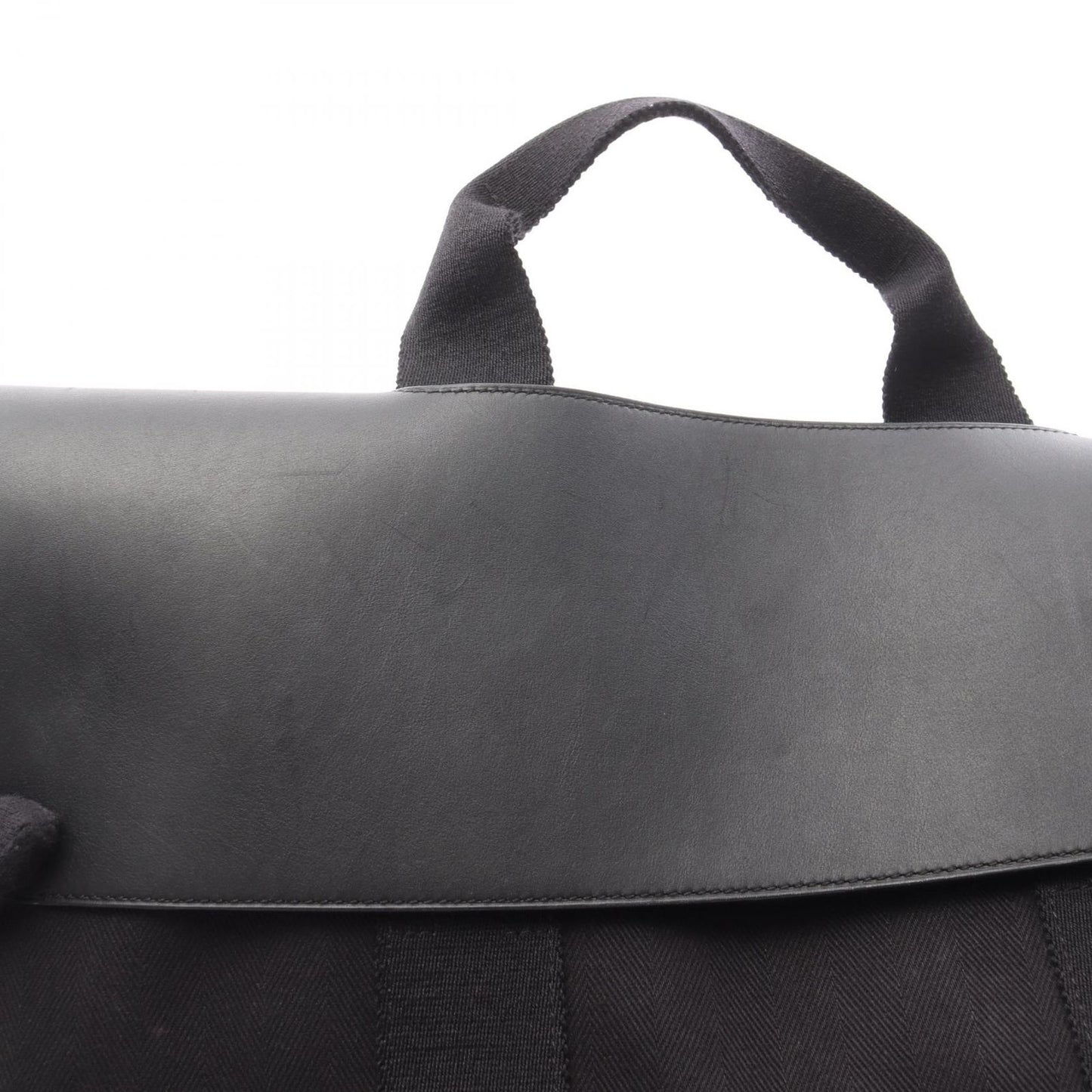 HERMES Valparaiso MM Handbag in Black Leather - Timeless Elegance