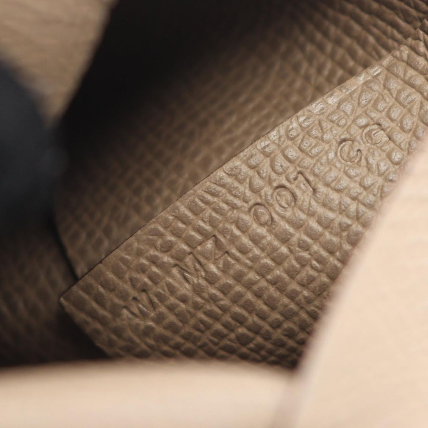 HERMES Bastia Coin Case in Etoupe - Unused Luxury Accessory