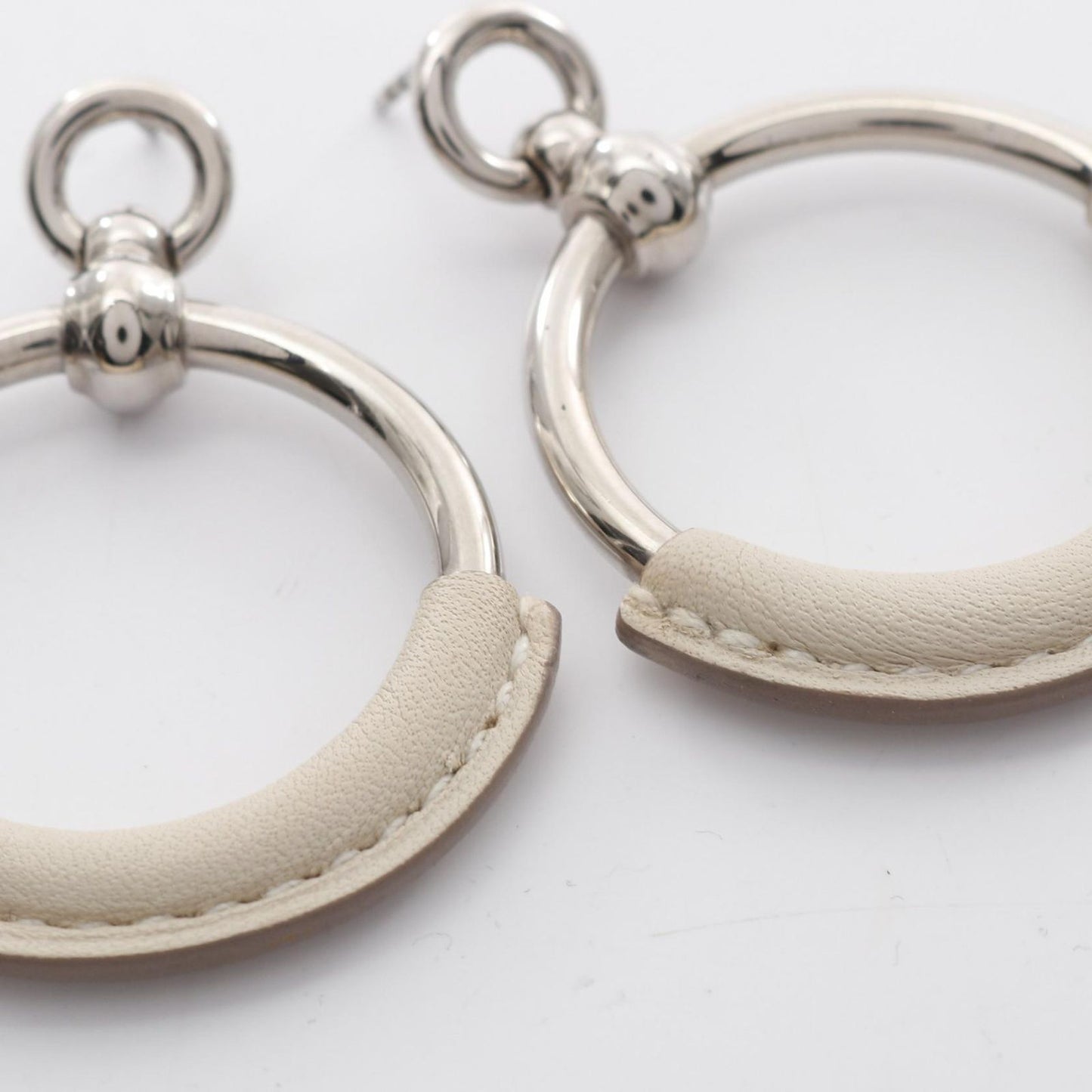 HERMES Grand Loop Earrings in Gold-Plated Leather - Timeless Elegance