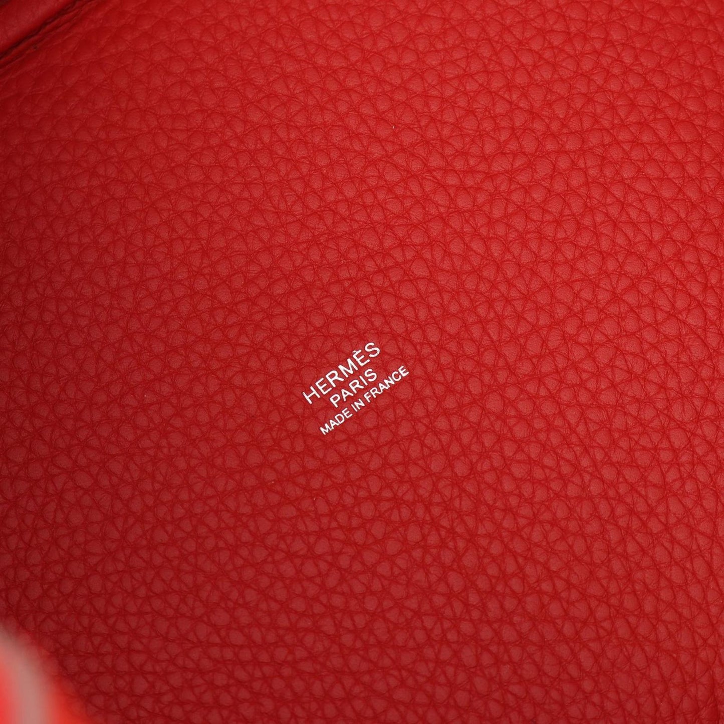 HERMES Picotin Lock MM Handbag in Vermilion Leather - Exquisite Craftsmanship