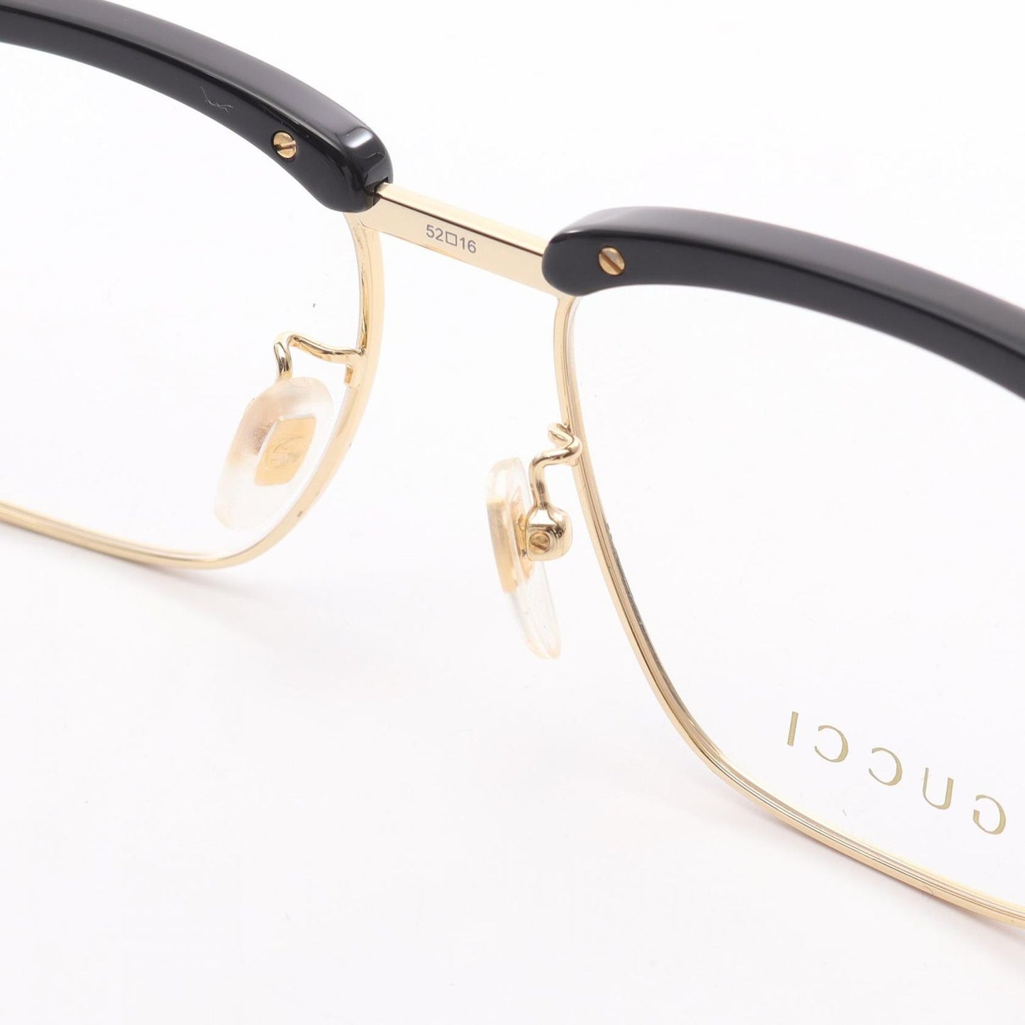 GUCCI Black & Gold Oversized Sunglasses - Timeless Elegance