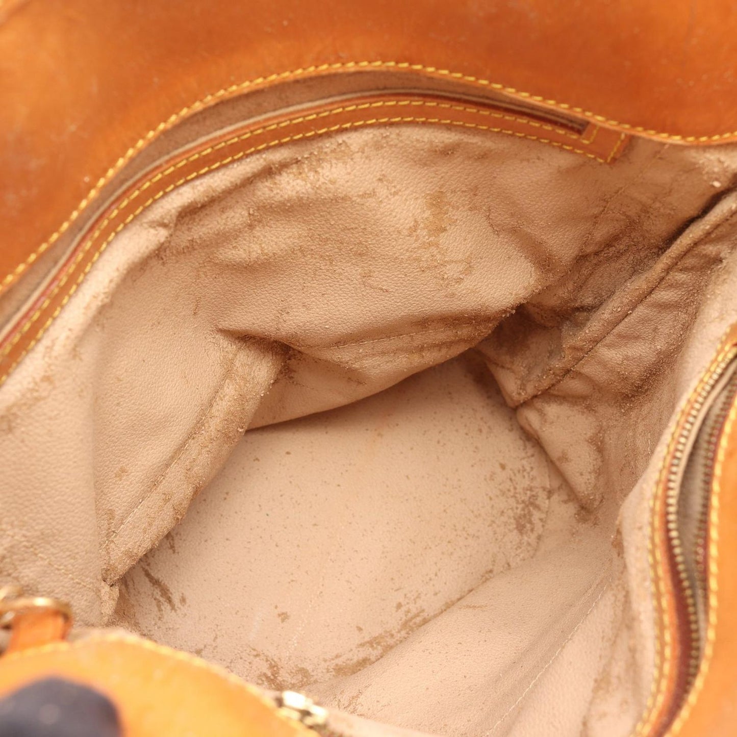 Louis Vuitton Monogram Bucket GM Shoulder Bag - Timeless Elegance