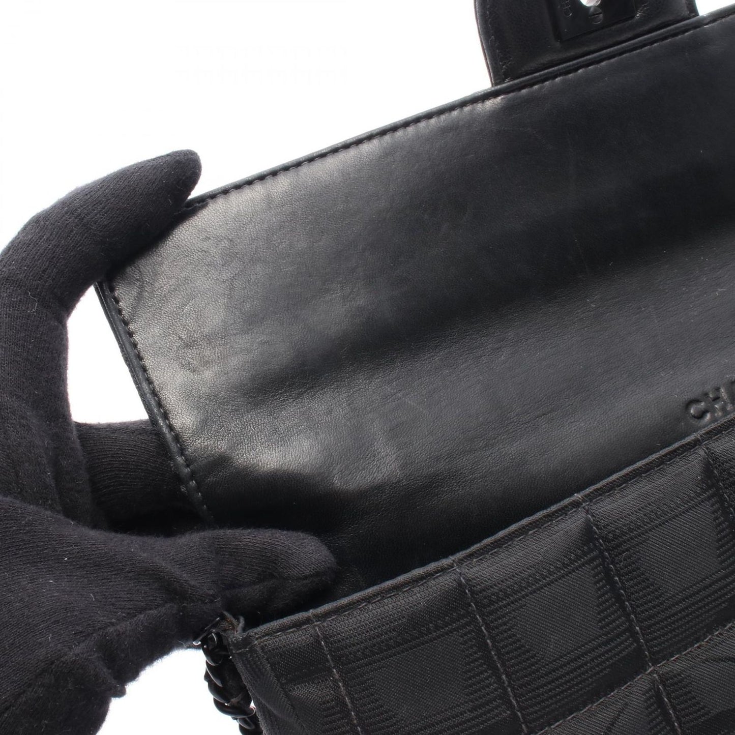 CHANEL New Travel Line Chocolate Bar Shoulder Bag - Black