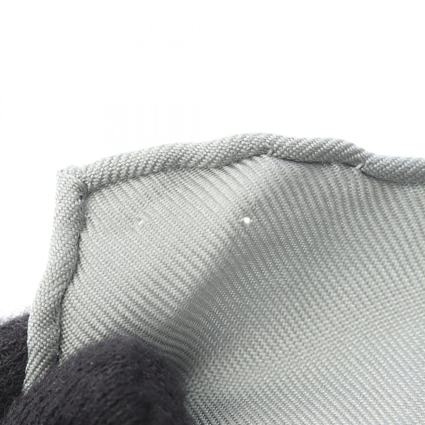 HERMES Halte en Camargue Silk Scarf - Timeless Elegance