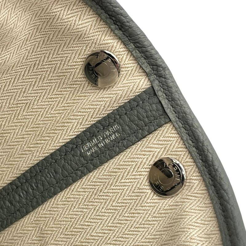HERMES Neo Garden 23 Handbag in Veil Amande with Silver Hardware