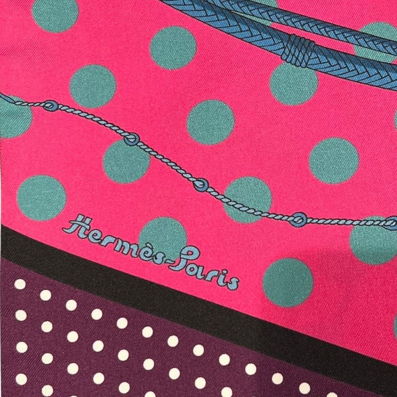 HERMES Maxi Twilly Silk Scarf - Exquisite Luxury Accessory