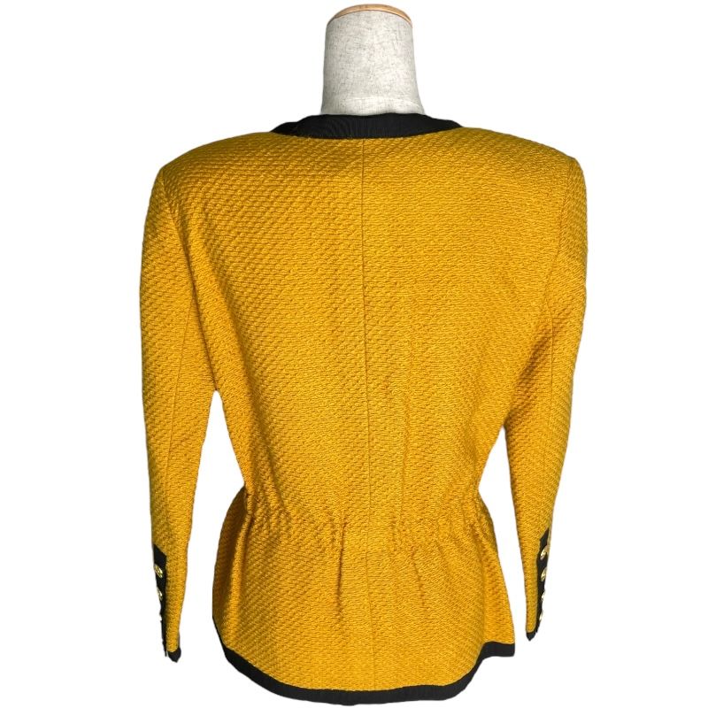 CHANEL Vintage No-Collar Tweed Jacket in Yellow - Timeless Elegance