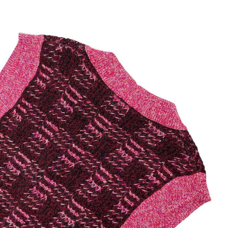 CHANEL Cashmere Wool Knit Vest & Skirt Set in Pink - Exquisite Elegance